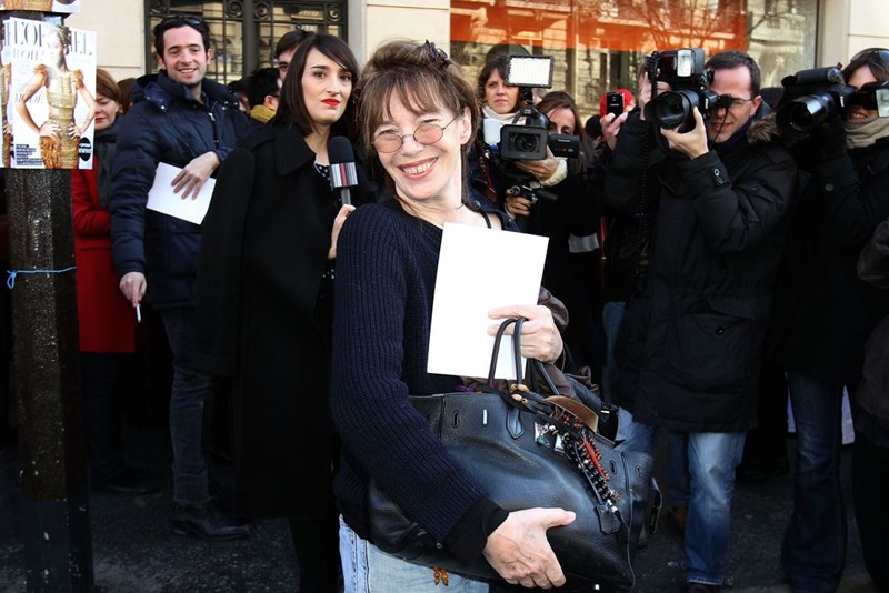 Αυτή είναι η αμφιλεγόμενη Y2K τάση που επιστρέφει. Εσύ θα τη δοκίμαζες; - εικόνα 4