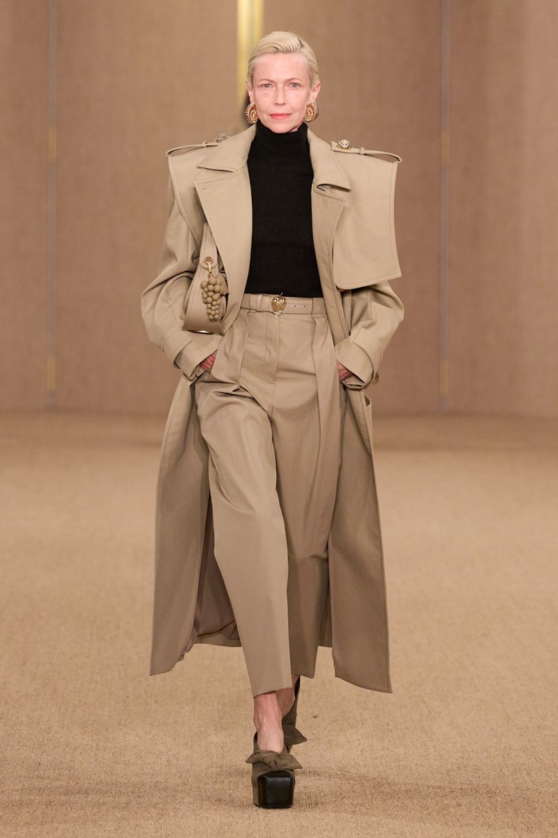 Εβδομάδα Μόδας του Παρισιού: 5 trends για το φθινόπωρο που εντοπίσαμε στις πασαρέλες - εικόνα 8