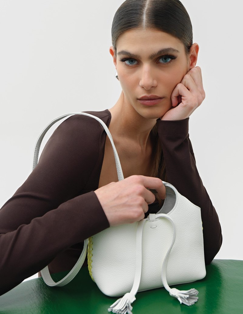 Η νέα ανοιξιάτικη συλλογή της Callista είναι μία ωδή στην ανθισμένη κομψότητα - εικόνα 5