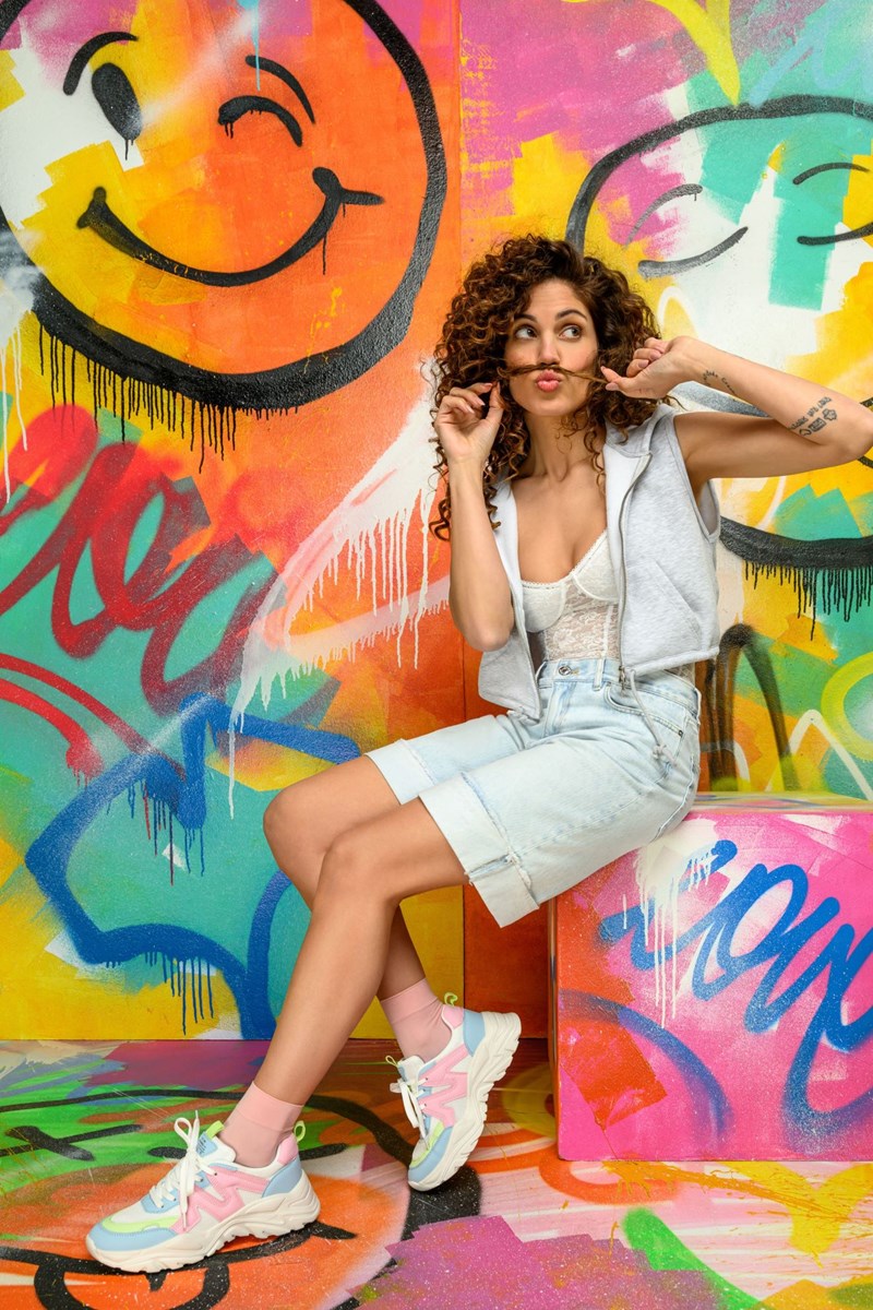 Βρήκαμε τα sneakers στα οποία δεν θα μπορείς να "πεις όχι" τη νέα σεζόν - εικόνα 3