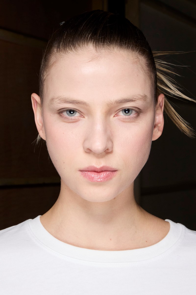 Αυτά είναι τα must beauty looks για τη φετινή άνοιξη - εικόνα 1