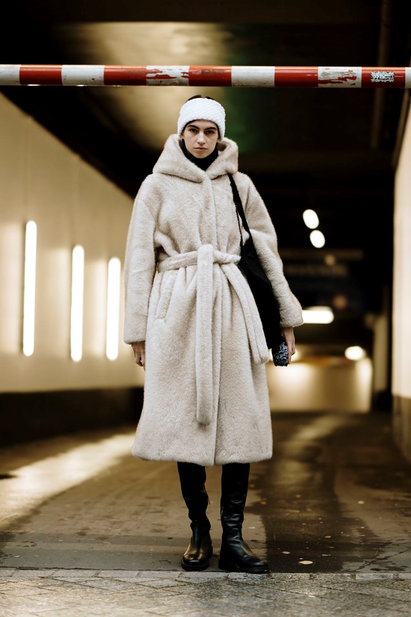 Τι φοράνε αυτή τη στιγμή στο Παρίσι; Πήραμε μία γεύση από το στιλ των fashionistas της Εβδομάδας Μόδας του Παρισιού - εικόνα 2