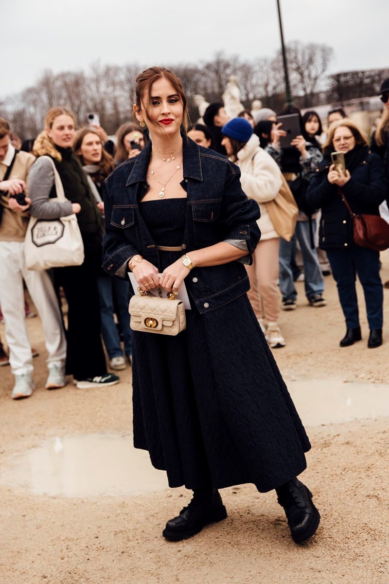 Τι φοράνε αυτή τη στιγμή στο Παρίσι; Πήραμε μία γεύση από το στιλ των fashionistas της Εβδομάδας Μόδας του Παρισιού - εικόνα 9