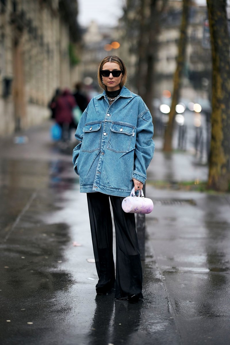 Τι φοράνε αυτή τη στιγμή στο Παρίσι; Πήραμε μία γεύση από το στιλ των fashionistas της Εβδομάδας Μόδας του Παρισιού - εικόνα 14