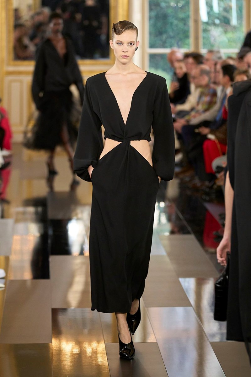 Valentino FW24: In black we trust! - εικόνα 4