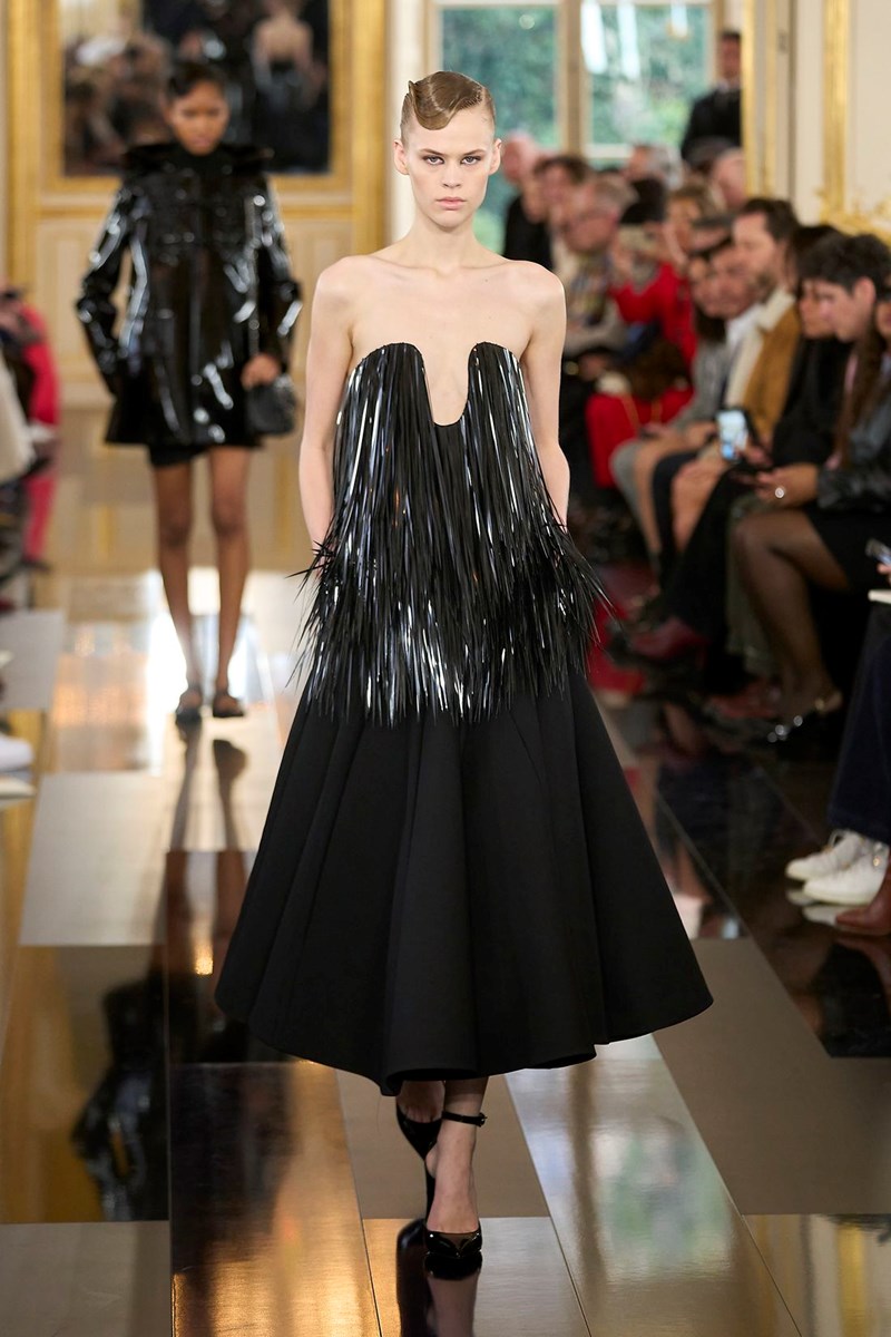 Valentino FW24: In black we trust! - εικόνα 11