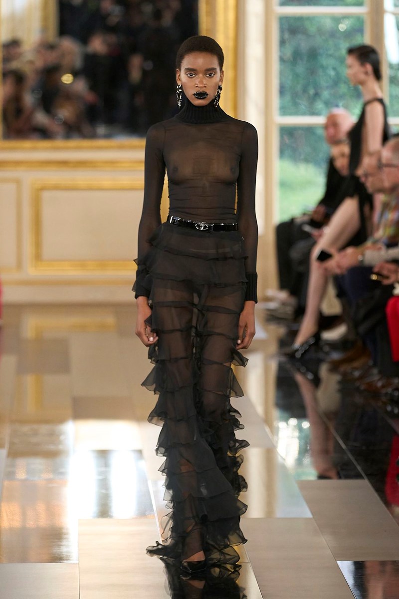 Valentino FW24: In black we trust! - εικόνα 12