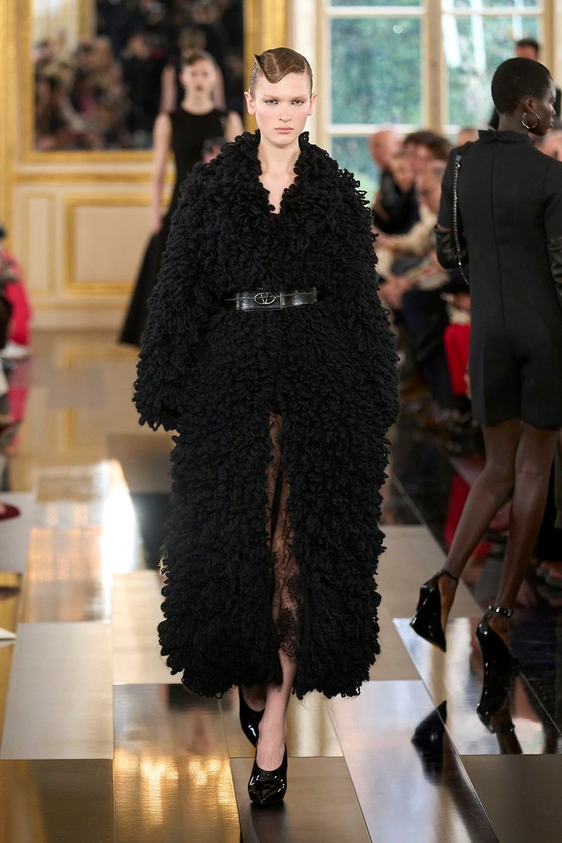 Valentino FW24: In black we trust! - εικόνα 18