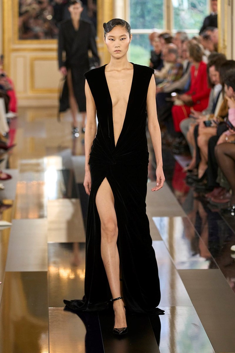 Valentino FW24: In black we trust! - εικόνα 23