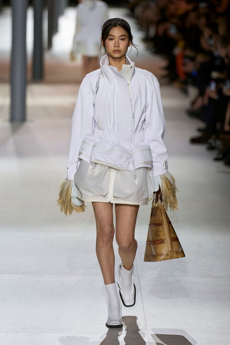 Louis Vuitton FW24: Ώρα μηδέν για τον Nicolas Ghesquière - εικόνα 23