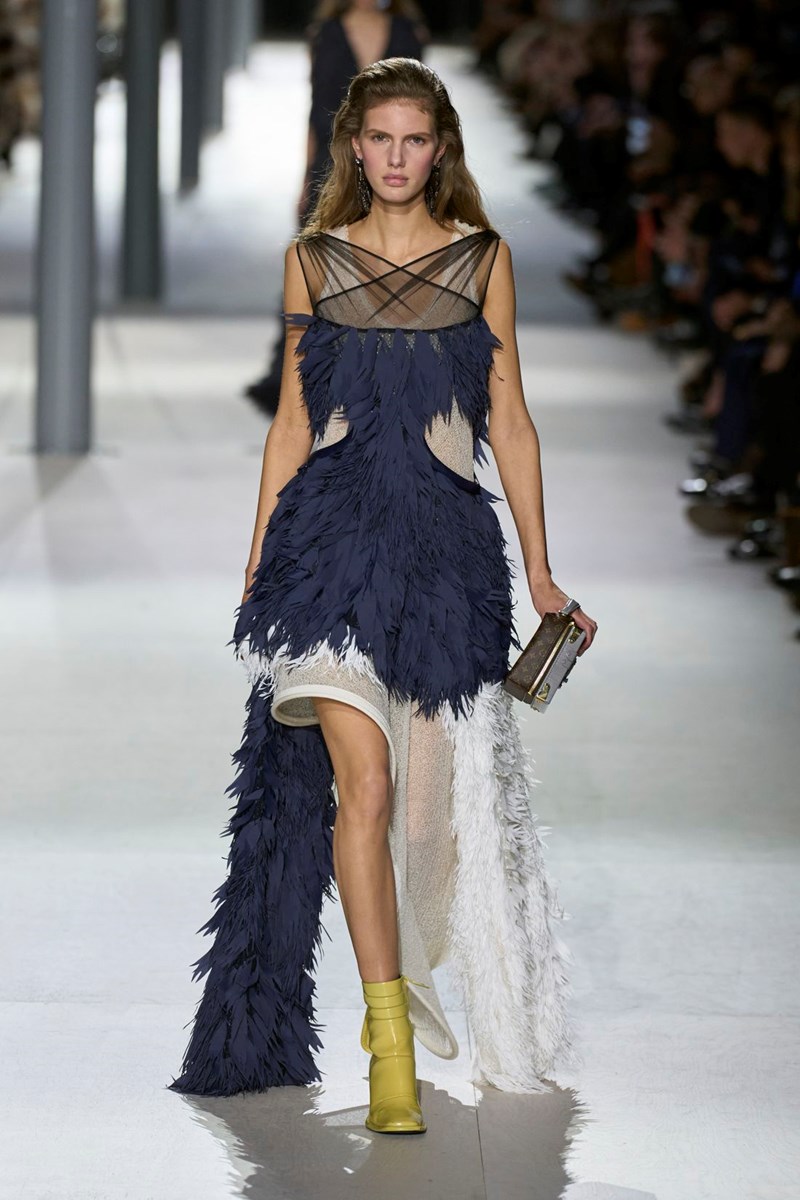 Louis Vuitton FW24: Ώρα μηδέν για τον Nicolas Ghesquière - εικόνα 40