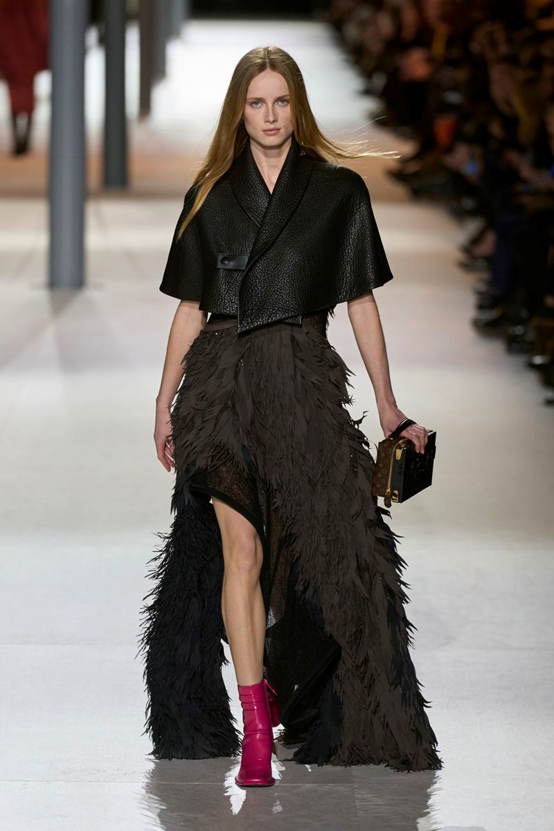 Louis Vuitton FW24: Ώρα μηδέν για τον Nicolas Ghesquière - εικόνα 42