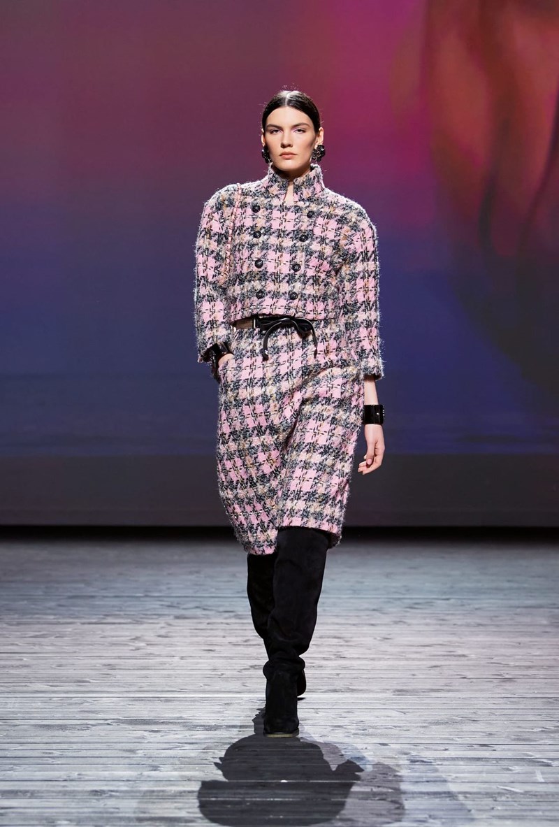 Chanel FW24: Η νέα συλλογή του ιστορικού οίκου ήταν ένα συναισθηματικό ταξίδι στη Deauville - εικόνα 8