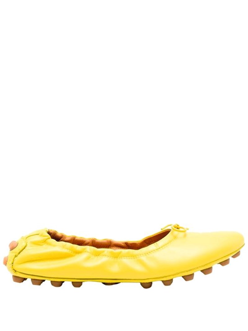 Ανανέωσε τη γκαρνταρόμπα σου για την άνοιξη με αυτά τα "ηλιόλουστα" items - εικόνα 6