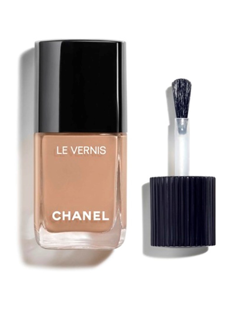 Latte Nails: Η πιο εκλεπτυσμένη απόχρωση για τα μανικιούρ του καλοκαιριού - εικόνα 2