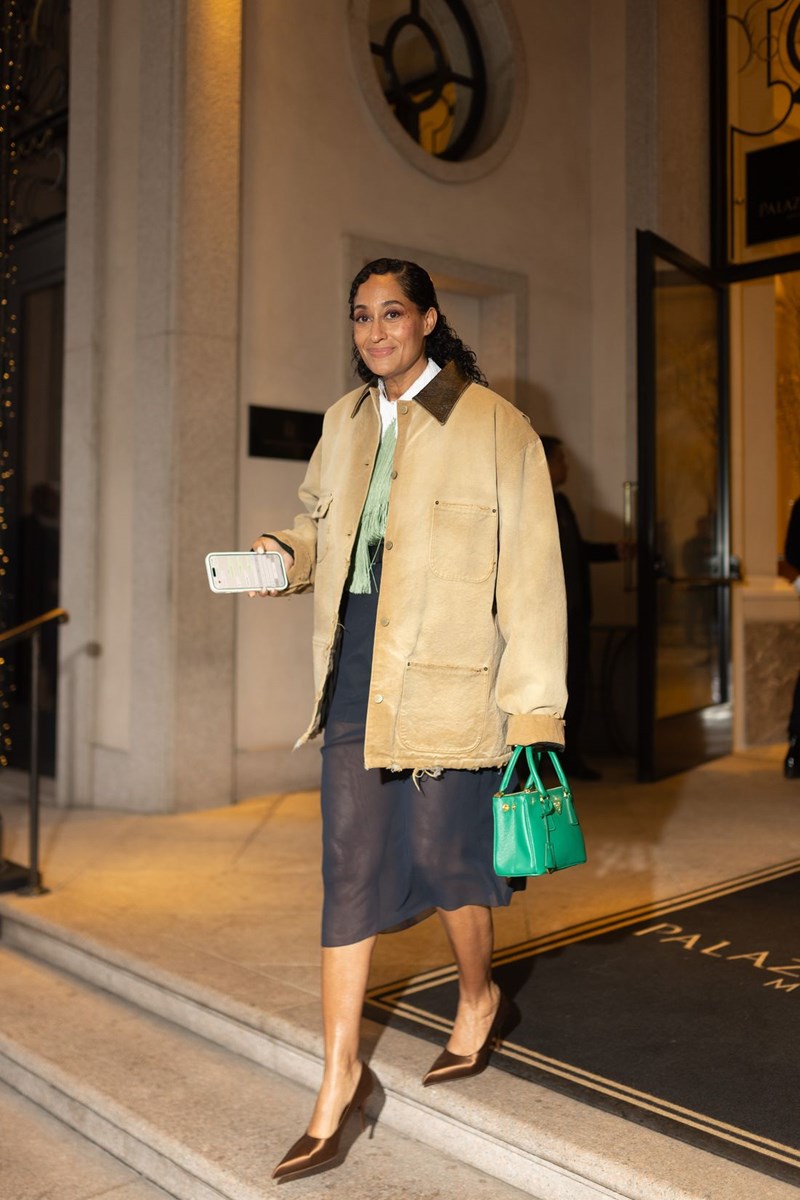 Αυτό είναι το ιδανικό jacket για την εποχή με το οποίο έχει πάθει εμμονή η fashion κοινότητα - εικόνα 1