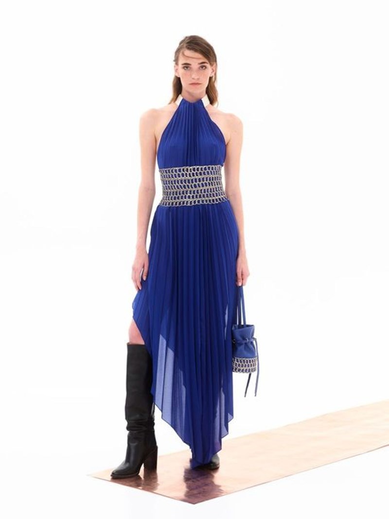 Καλεσμένη σε ανοιξιάτικο γάμο: 9 φορέματα από ελληνικά brands που θα κλέψουν την παράσταση - εικόνα 3