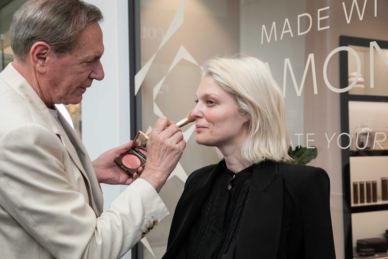 Tο νέο κατάστημα Alûstre στη Γλυφάδα ήρθε για να γίνει ο απόλυτος προορισμός ομορφιάς για όλους - εικόνα 1