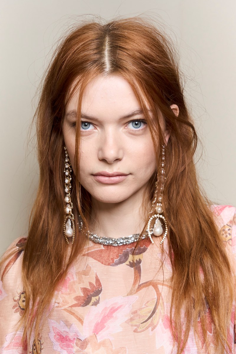 "Soft Ginger": Αυτή είναι η πιο διακριτική και stylish φλογερή απόχρωση μαλλιών - εικόνα 1