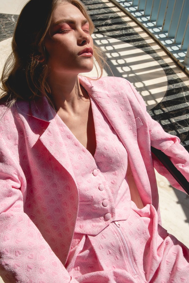 Arpyes SS24: Η νέα συλλογή BFF των Arpyes μας ταξιδεύει στα 90’s-00’s - εικόνα 1