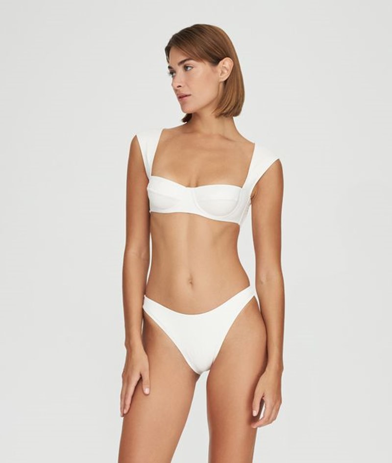 Πρώτο μπανιο; 13 μαγιό από ελληνικά brands που θα φέρουν νωρίτερα το καλοκαίρι - εικόνα 8