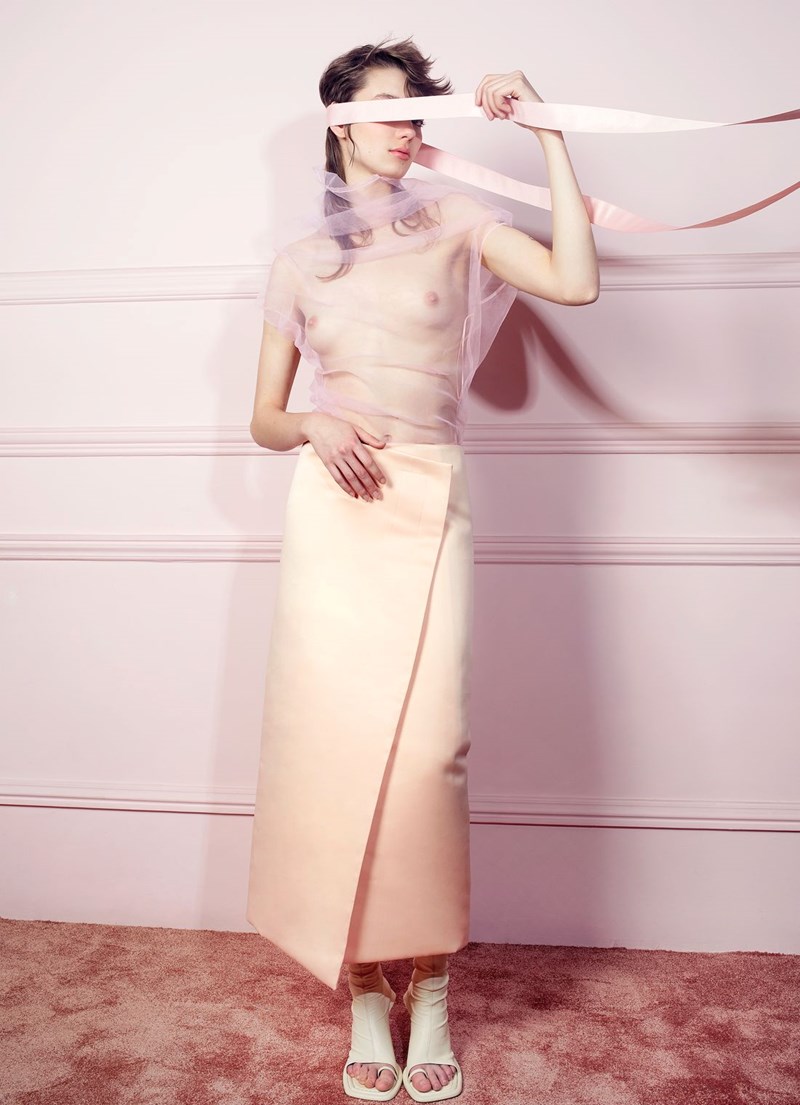 Punk pastel: Φοράμε τις παστέλ αποχρώσεις με ανατρεπτικό τρόπο - εικόνα 1