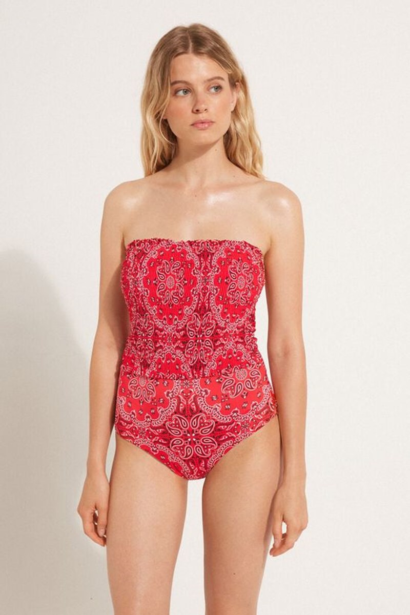 Το stylish μαγιό που δεν βλέπεις την ώρα να φορέσεις από τώρα κιόλας ως τοπ - εικόνα 1