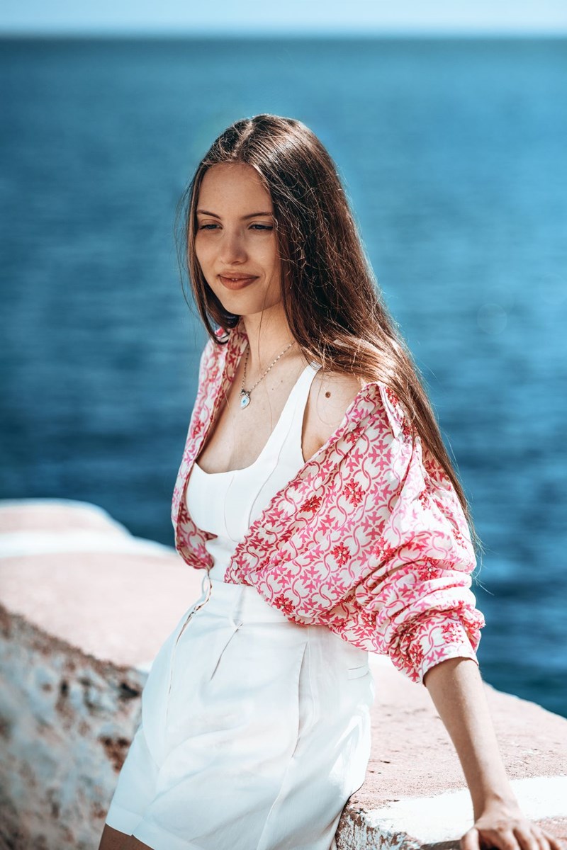 ELLE x Pinko: Μία καλοκαιρινή ιστορία γεμάτη νέες περιπέτειες και δυνατές στιλιστικές στιγμές - εικόνα 2