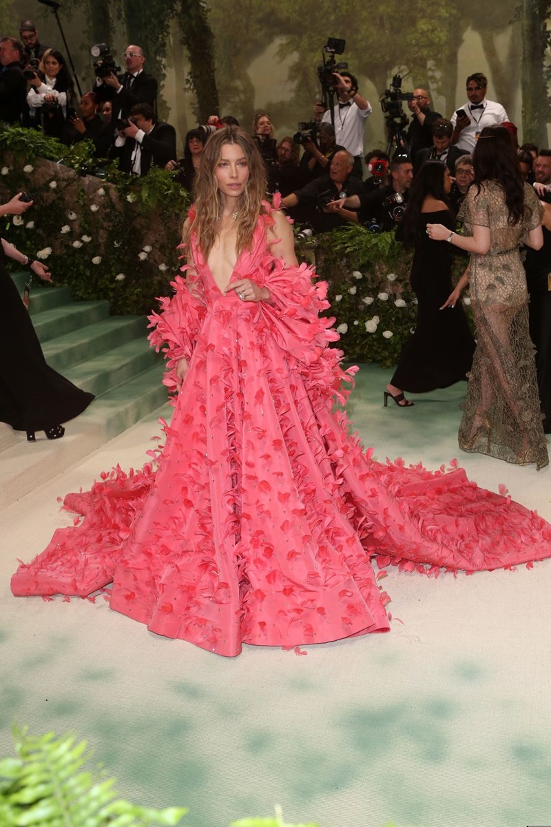 Met Gala 2024: Οι best dressed και οι παρουσίες που ξεχώρισαν στα Met steps - εικόνα 6