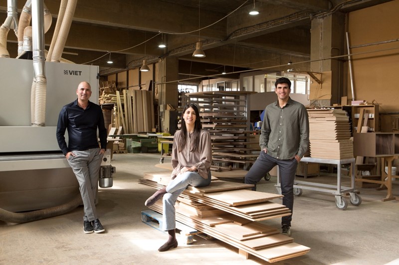 brand επίπλων