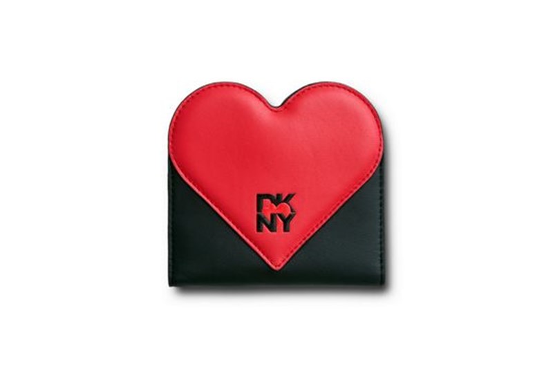 "Heart of NY Capsule": Η νέα συλλογή της DKNY είναι μία ωδή στη φρέσκια ενέργεια της πόλης που δεν κοιμάται ποτέ - εικόνα 9