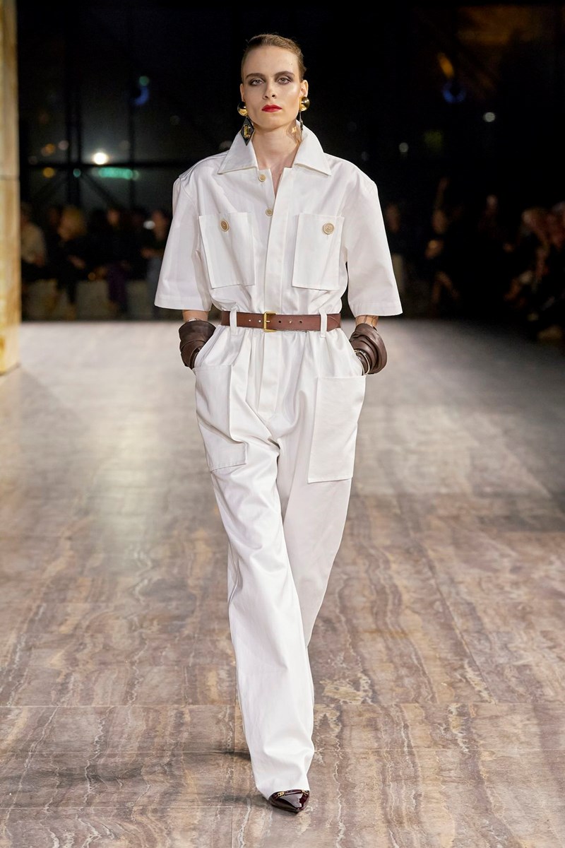 4 αποχρώσεις που δεν πρέπει να λείπουν από την καλοκαιρινή σου γκαρνταρόμπα - εικόνα 2