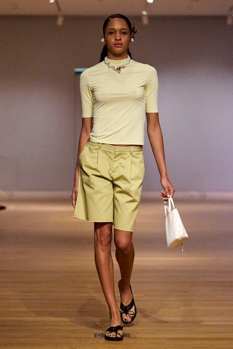 Βρήκαμε 5 σορτς που θα μπορείς να φοράς και στο γραφείο - εικόνα 2