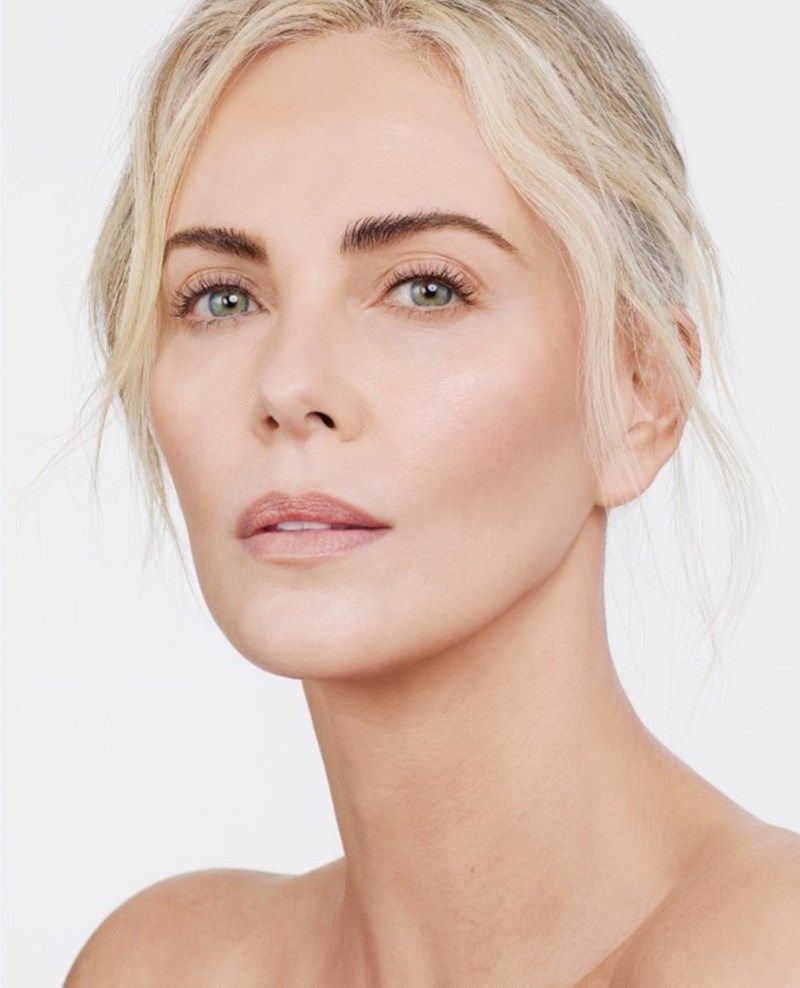 H Charlize Theron είναι το απόλυτο "Dior Icon" - εικόνα 1