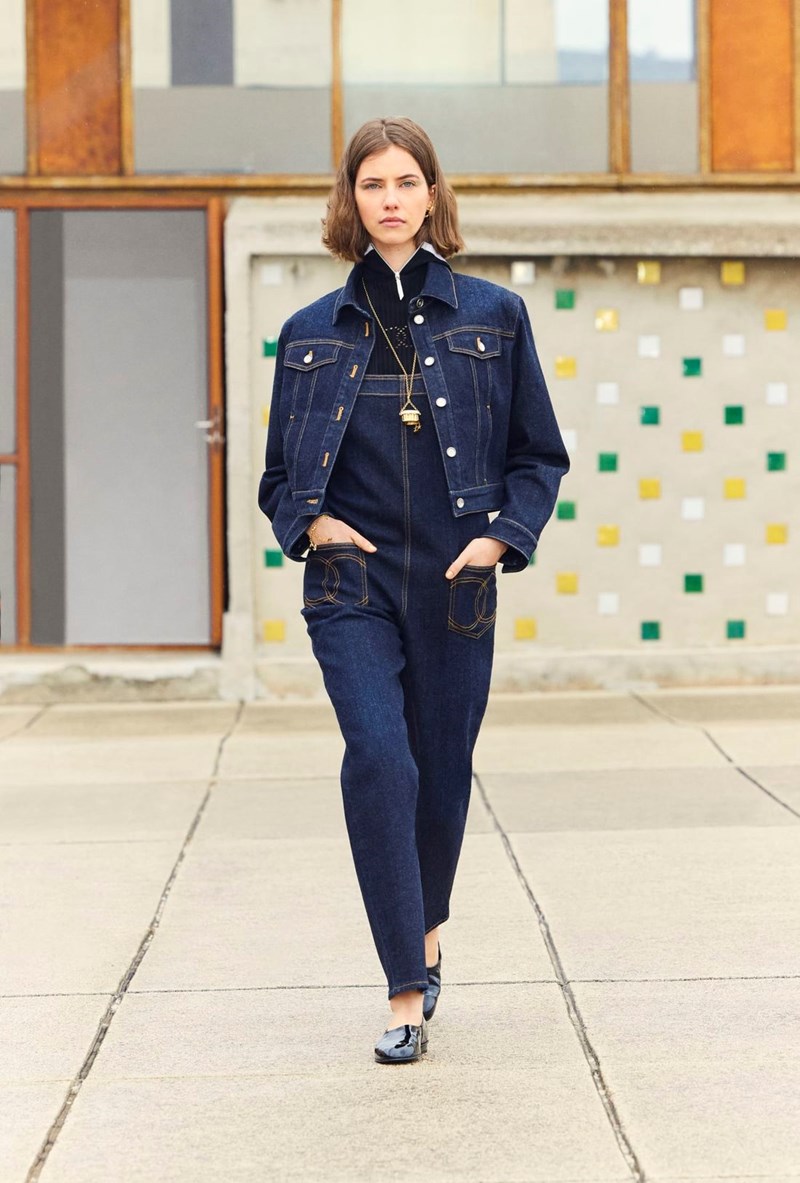 Chanel: 14 looks από την Cruise συλλογή που κλείνουν μέσα τους τη σαγήνη της θερινής περιόδου - εικόνα 10