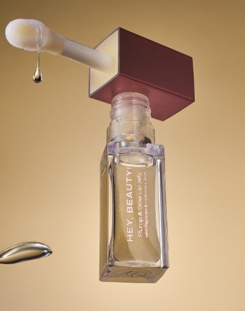 To viral lip oil που λατρεύουν τώρα όλες οι beauty addicts - εικόνα 1