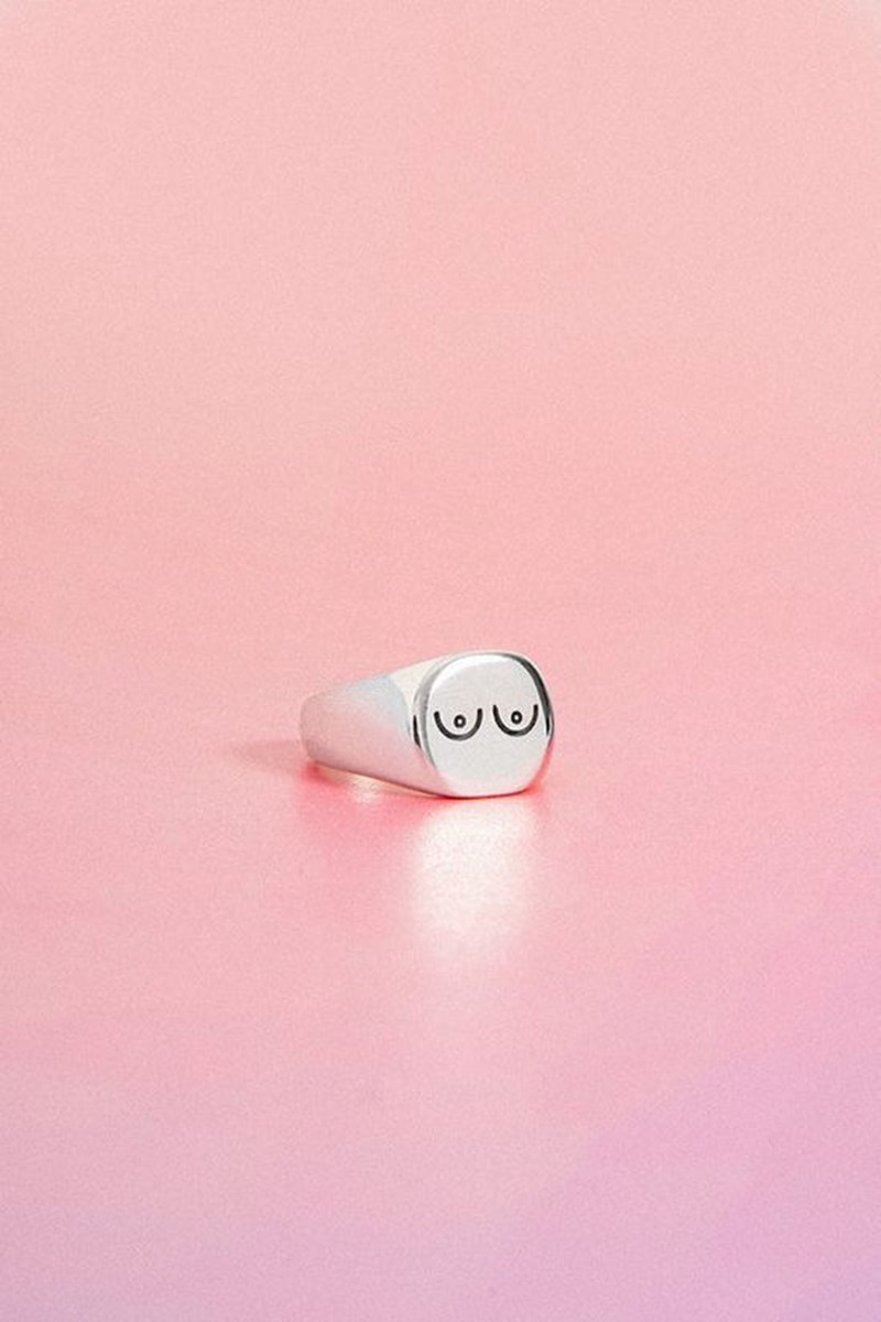 Αυτό το δαχτυλίδι θα γίνει το σύμβολο της θηλυκής σου δύναμης - εικόνα 2