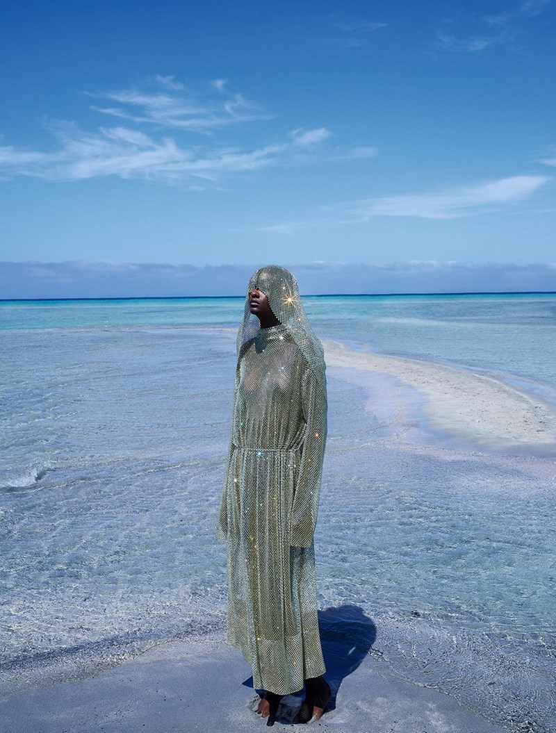 Under the sun: Τα outfits που θέλουμε να αντιγράψουμε στις καλοκαιρινές μας διακοπές - εικόνα 8