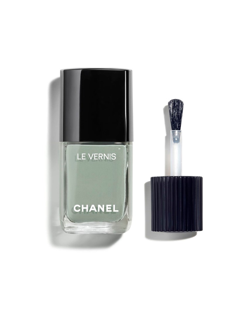 Urban Garden: Η ένταση και η λάμψη του πράσινου στα beauty looks μας - εικόνα 3