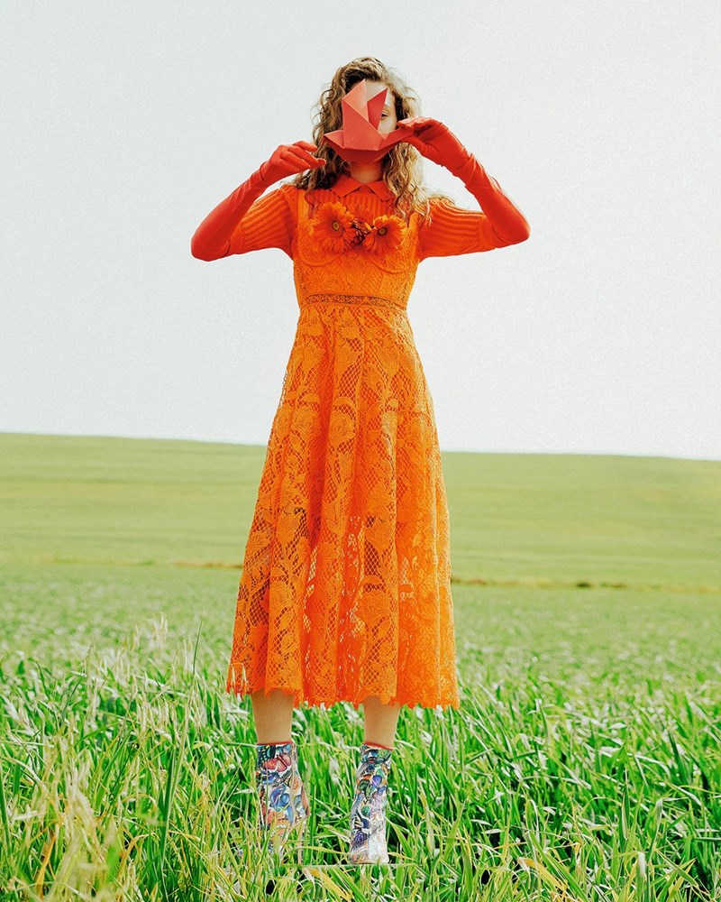 Πώς θα ενσωματώσεις τα έντονα χρώματα στα outfits της σεζόν - εικόνα 5