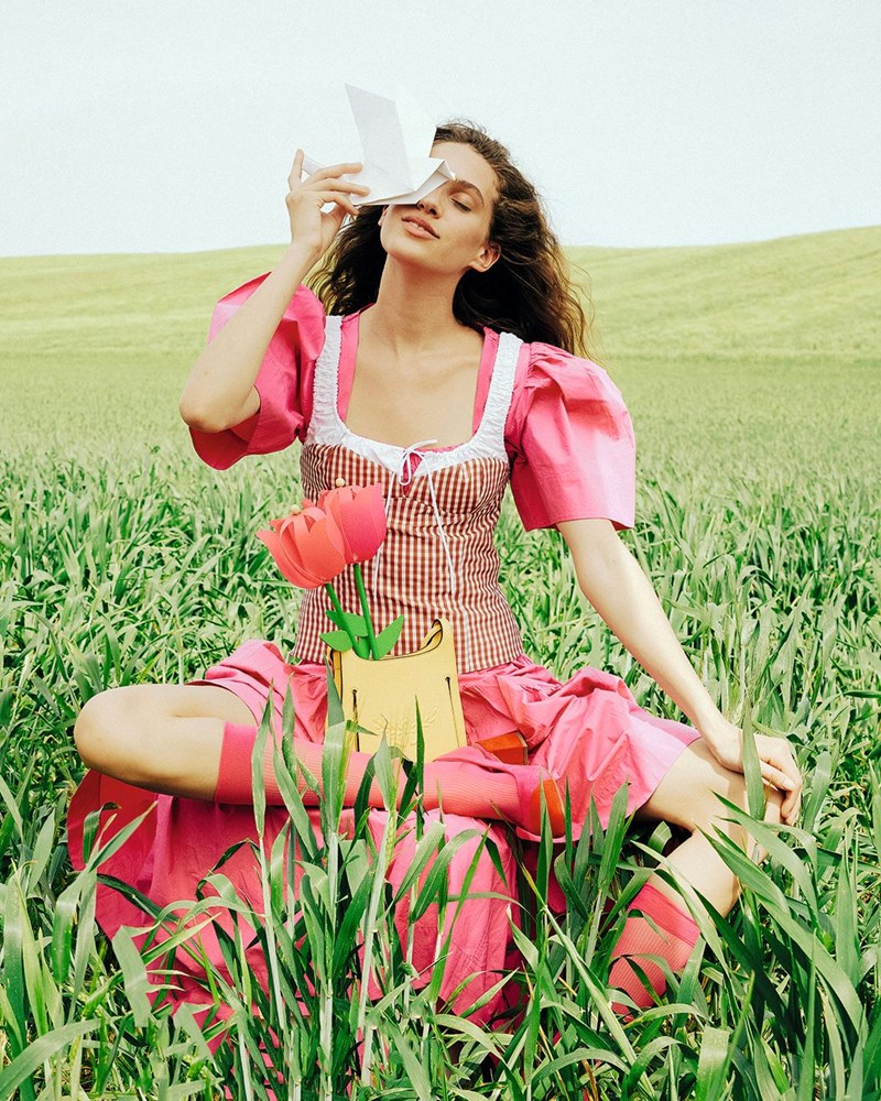 Πώς θα ενσωματώσεις τα έντονα χρώματα στα outfits της σεζόν - εικόνα 9