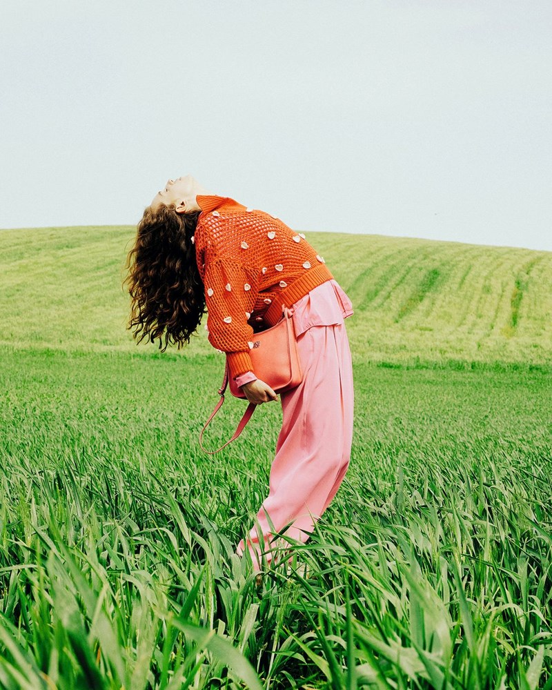 Πώς θα ενσωματώσεις τα έντονα χρώματα στα outfits της σεζόν - εικόνα 10