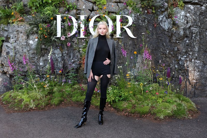 Dior Cruise 2025: Η επιστροφή της εποχής του ρομαντισμού - εικόνα 3