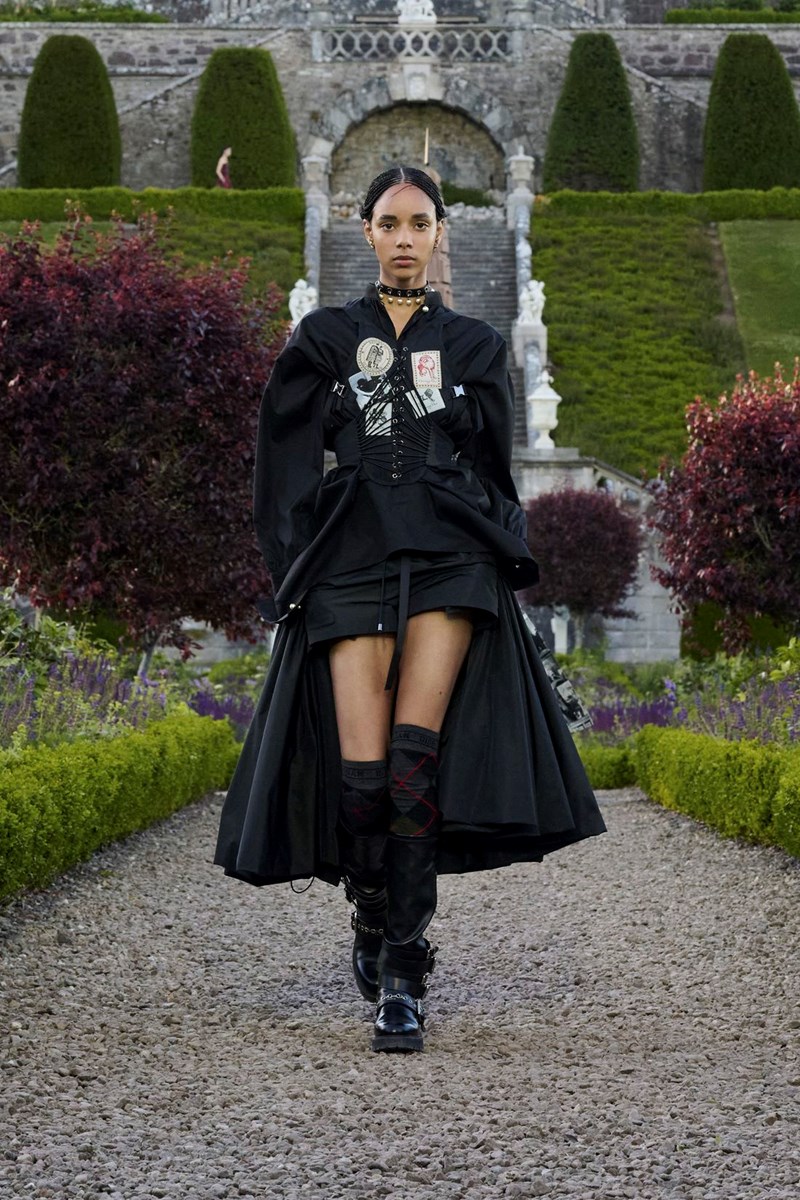 Dior Cruise 2025: Η επιστροφή της εποχής του ρομαντισμού - εικόνα 14