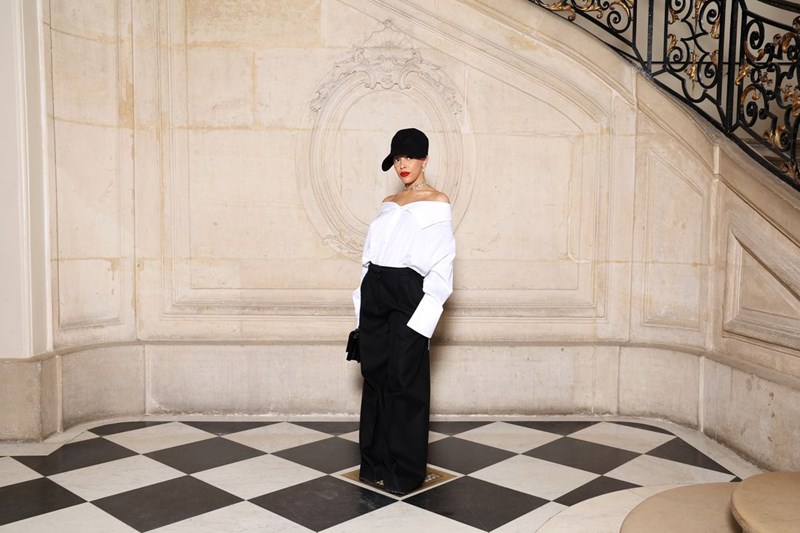 Εβδομάδα Μόδας Υψηλής Ραπτικής: Τα εντυπωσιακά front row στα couture σόου του Παρισιού - εικόνα 16