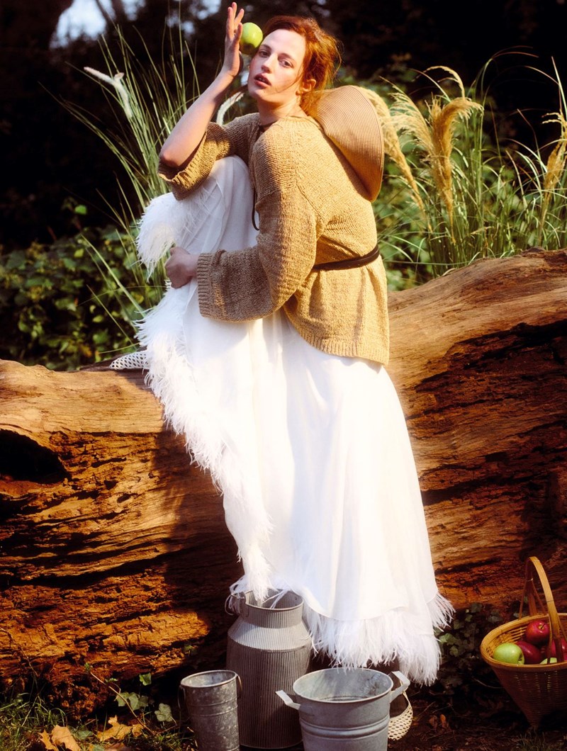 Η επίμονη κηπουρός: Τα outfits μας εμπνέονται από τη φύση - εικόνα 8