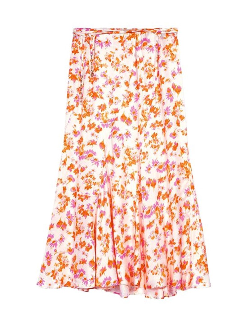 Τα φλοράλ κομμάτια που αξίζουν μία θέση στην καλοκαιρινή σου γκαρνταρόμπα - εικόνα 18