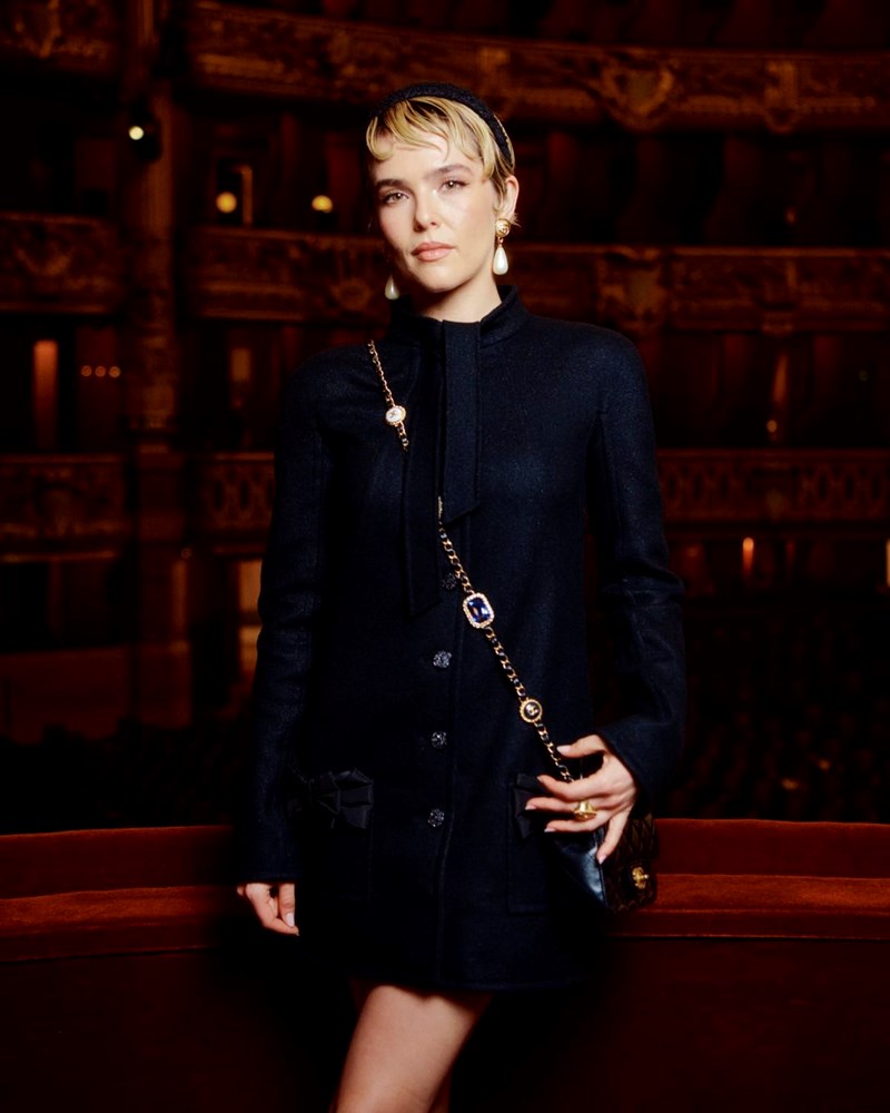 Εβδομάδα Μόδας Υψηλής Ραπτικής: Τα εντυπωσιακά front row στα couture σόου του Παρισιού - εικόνα 17