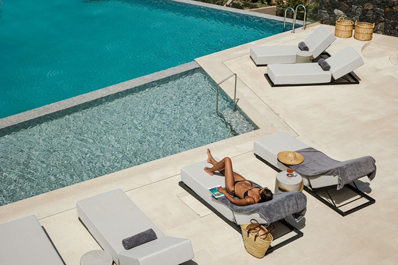 Η Domes έρχεται με νέο άνοιγμα στη Σαντορίνη - εικόνα 1