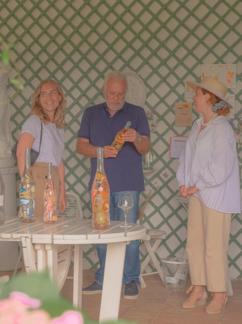 Minuty M x Henriette Arcelin: Μία συλλεκτική φιάλη γεμάτη ιστορία και λαμπερό ήλιο από την Προβηγκία - εικόνα 3